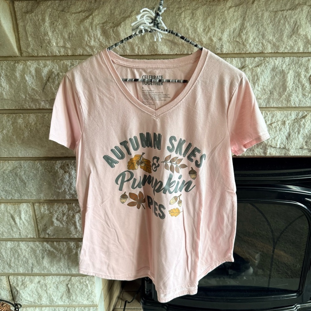 Celebrate Together Pink Autumn Graphic Tee Small
